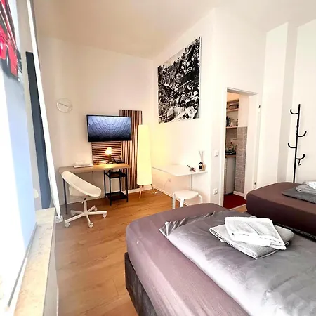 Appartement Zentrales Mit Kueche Und Wlan, Naehe Messe Und Hbf