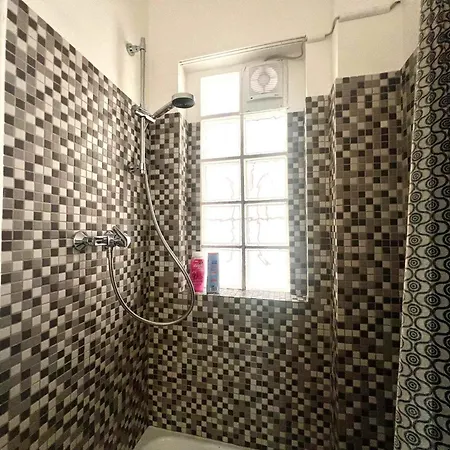 アパート Zentrales Mit Kueche Und Wlan, Naehe Messe Und Hbf エッセン